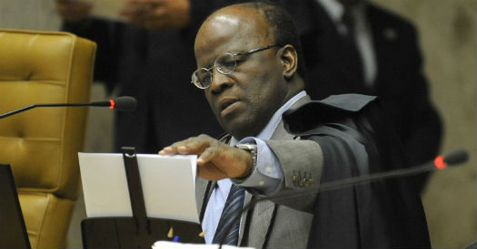 Duda Mendonça e sócia são absolvidos por evasão de divisas e lavagem de dinheiro 