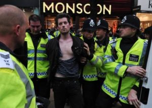 Milhares protestam em Londres contra o plano de austeridade