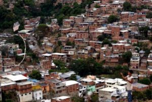 Classe média cresceu a níveis inéditos na América Latina, diz Banco Mundial 