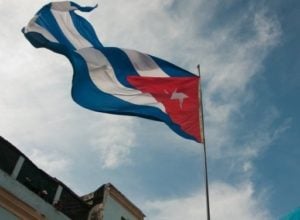 Cuba convida empresas estrangeiras a investir no porto de Mariel