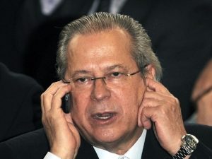 Dirceu e Delúbio devem cumprir pena em regime fechado