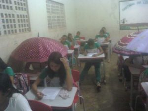 Professora que denunciou precariedade de escola será homenageada