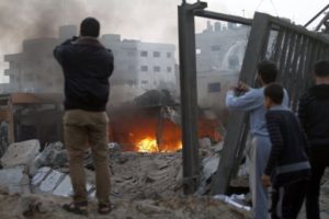 Ataques israelenses matam 13 em Gaza