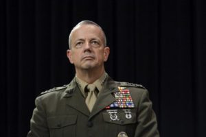 Escândalo que derrubou chefe da CIA envolve outro general americano