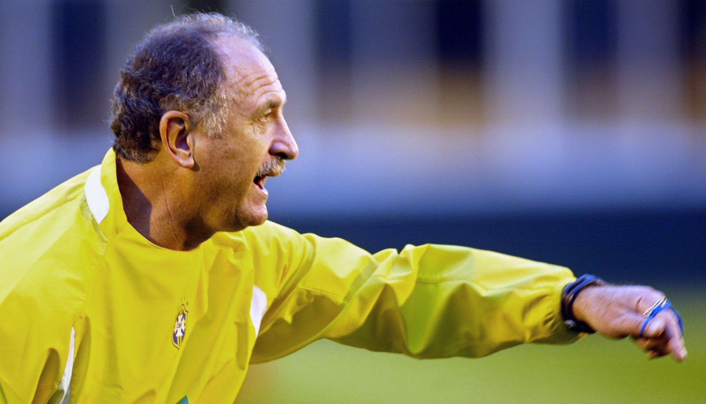 Felipão está de volta. Os anos 90 também