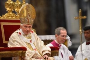 Papa entra no Twitter e enviará primeira mensagem em 12 de dezembro