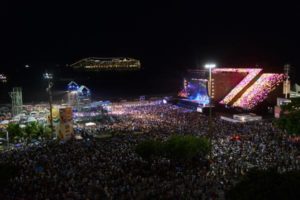 O mundo celebra a chegada de 2013