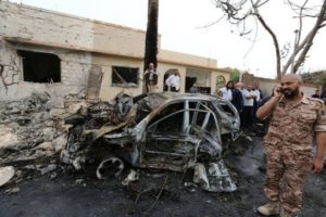 Atentado na embaixada da França na Líbia deixa 2 feridos