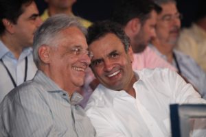 Aécio assume o PSDB e critica o governo Dilma