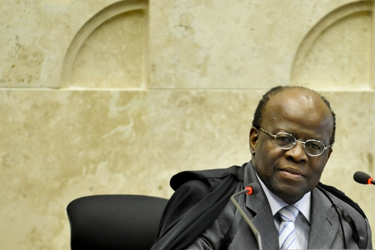 Joaquim Barbosa rejeita recursos de condenados no mensalão