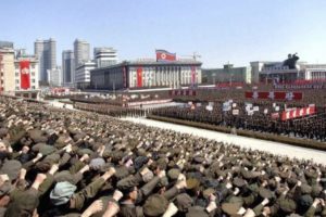 Coreia do Norte condena americano a 15 anos de trabalhos forçados