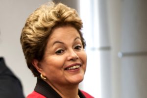 Boato sobre suspensão do Bolsa Família é desumano, diz Dilma Rousseff