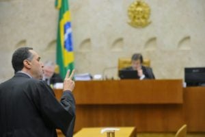 Dilma indica Luís Roberto Barroso para o Supremo