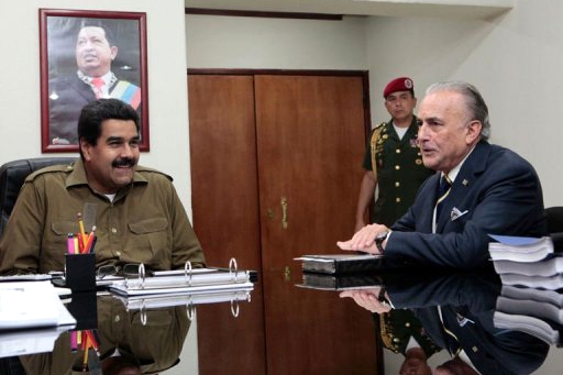 Nicolás Maduro ordena criação de 'milícias operárias'