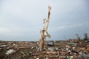 Tornado causa mais de 90 mortes em Oklahoma