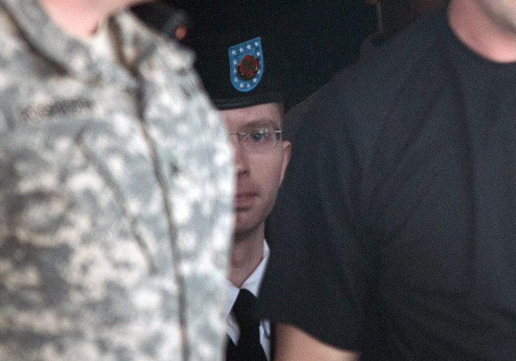 Em meio a sigilo e protestos, Bradley Manning começa a ser julgado nos EUA