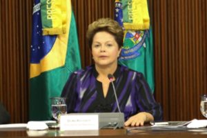 Dilma recua de plebiscito, diz presidente da OAB
