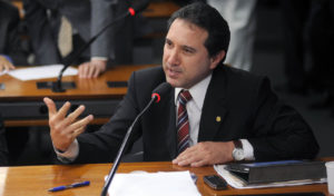 Supremo determina prisão imediata do deputado Natan Donadon