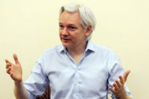 Julian Assange lança partido político na Austrália
