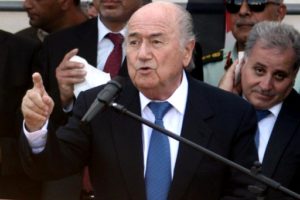 Blatter pressiona Brasil ante manifestações que ameaçam o Mundial