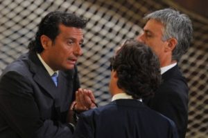 Começa julgamento do capitão do