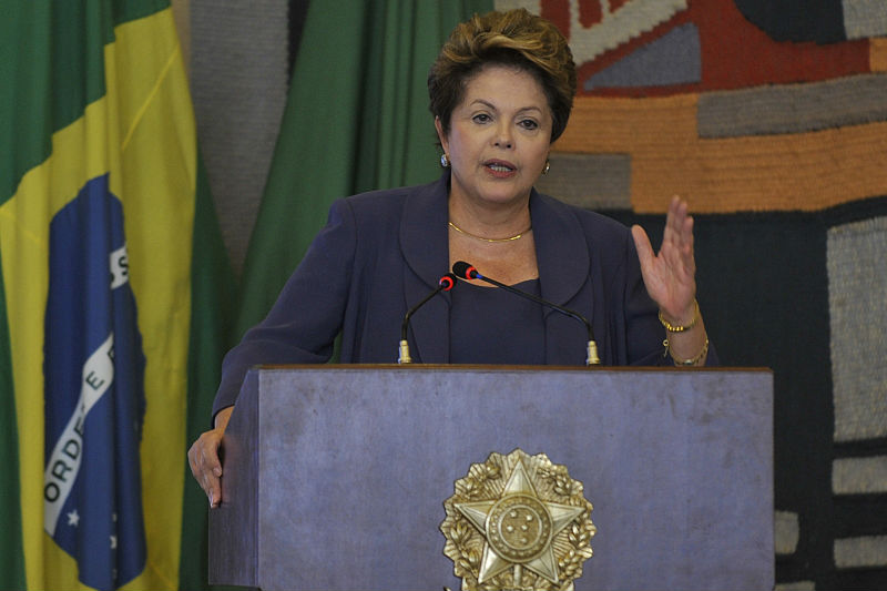 Dilma diz que é preciso traduzir a voz das ruas em ações