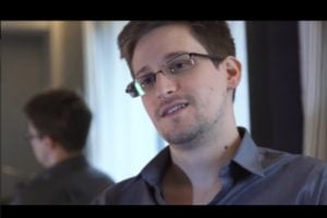 Snowden está satisfeito com debate que provocou, diz jornalista que revelou documentos