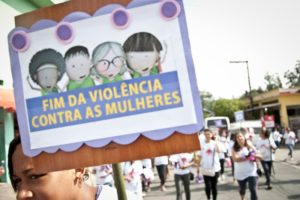 CPMI aprova relatório final com projeto que tipifica crime de feminicídio
