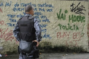 Senado aprova anistia para policiais militares e bombeiros grevistas