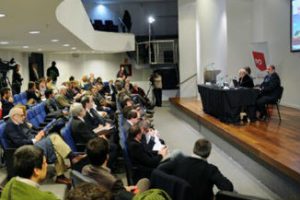 Uruguai abre ao público debate sobre outorgas de TV digital 