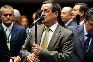 O PSB foi constrangido pelo Planalto, diz deputado