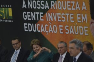 Dilma mantém vantagem sobre possíveis candidatos, indica pesquisa