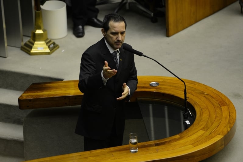 Conselho de Ética aprova novo processo de cassação de Natan Donadon