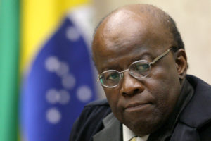 Partido dos militares quer lançar Joaquim Barbosa à Presidência