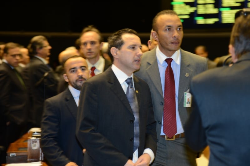 STF suspende decisão que livrou deputado da cassação