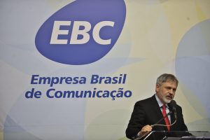 Comunicação pública sob ataque