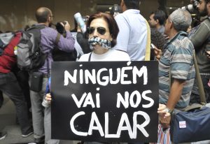 Grito da Liberdade critica a mídia e a repressão policial nas ruas do Rio
