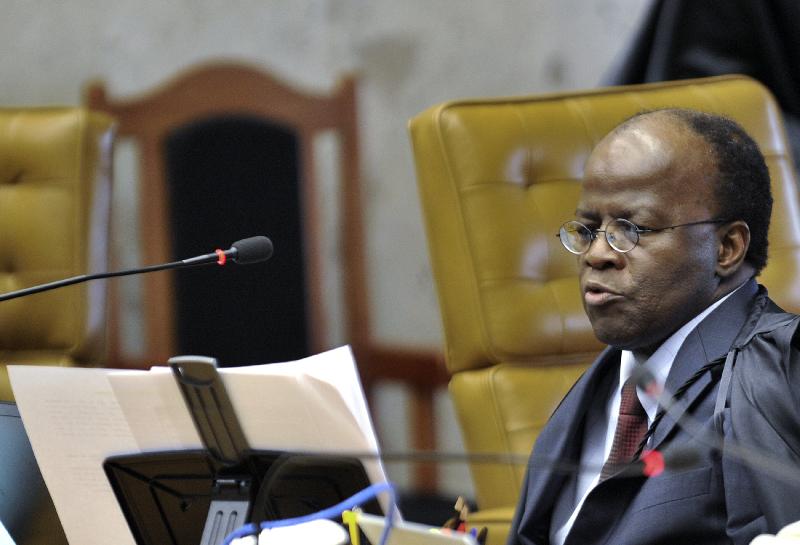 “Cabe impeachment contra Joaquim Barbosa,” diz jurista