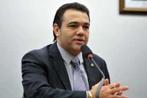 Comissão de Feliciano aprova plebiscito sobre casamento gay