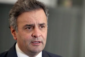 Decisão de conceder prisão domiciliar a Genoino foi 'adequada', diz Aécio