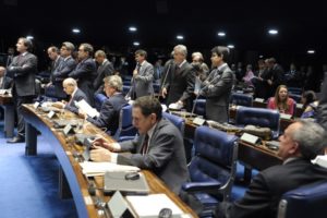 Senado aprova voto aberto para cassações de mandatos e vetos presidenciais
