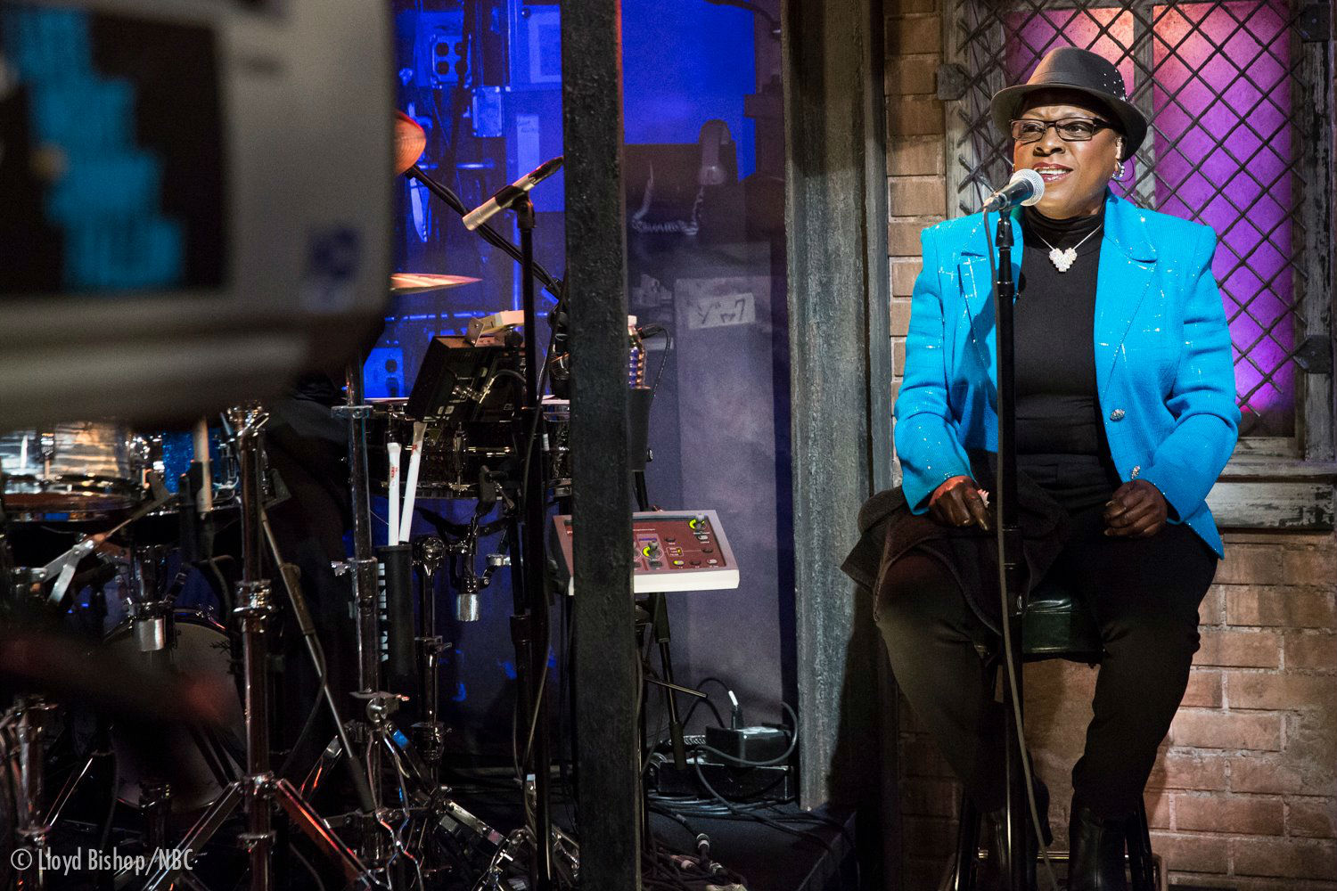 Sharon Jones, e o soul, estão vivos