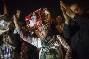 Egito: 'Sim' vence referendo com 98,1% dos votos e 38,6% de participação
