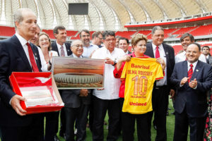 Metade da população apoia a Copa no Brasil, diz pesquisa