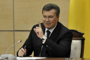 Suíça ordena congelamento de bens de autoridades ucranianas