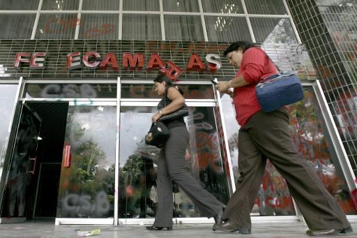 Maduro ameaça expropriar empresas contrárias à 'lei de preços justos'