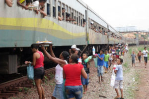 Ferrovia e mineração, casamento impotente diante da pobreza brasileira