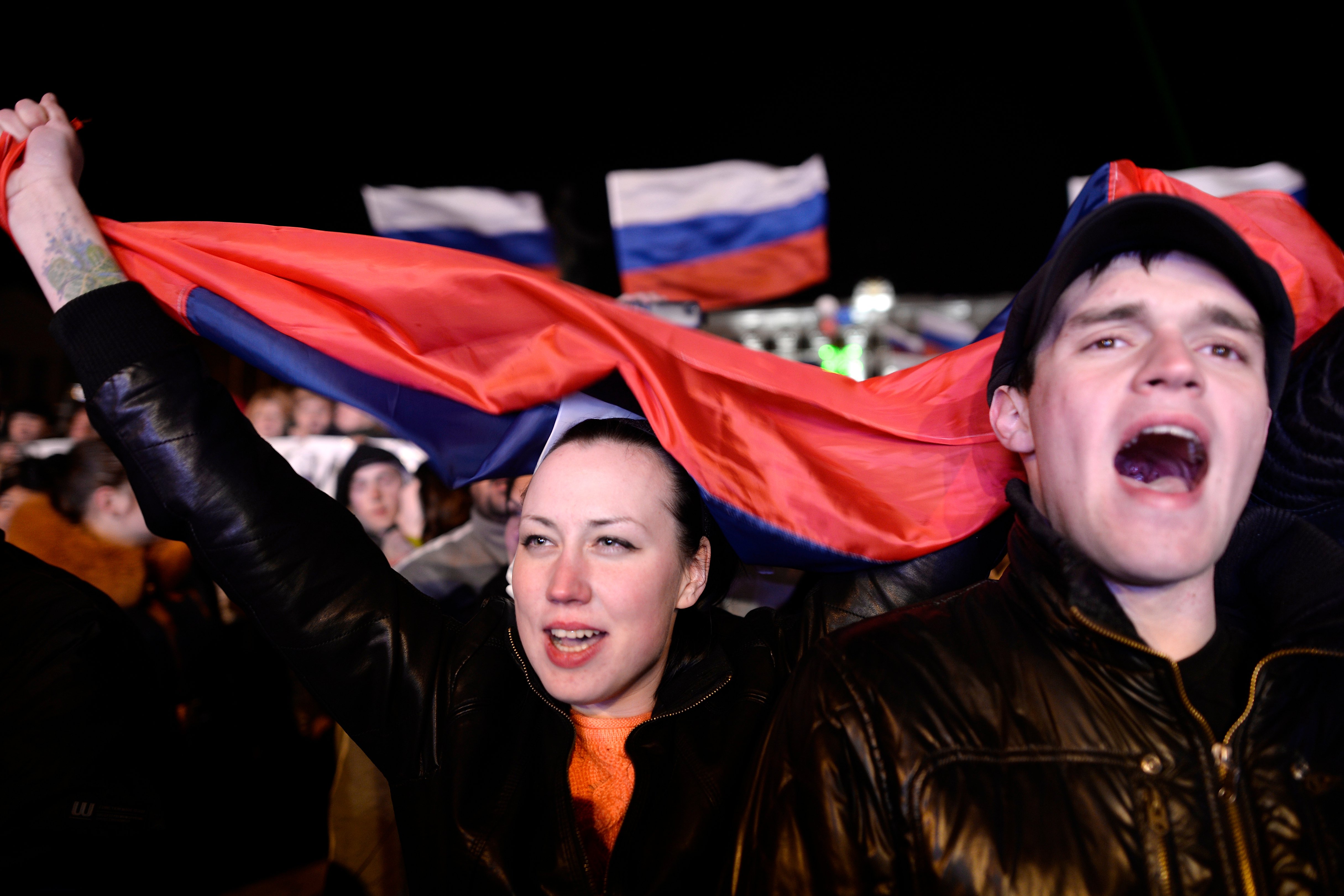 Putin assina decreto que reconhece independência da Crimeia