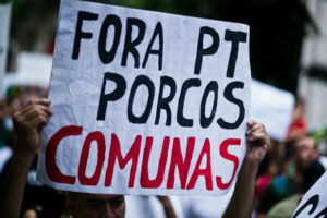 Marcha tem apelo à tortura e 'Caça aos Corruptos'