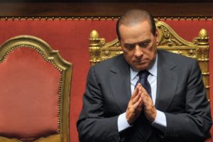 Berlusconi vai prestar serviços em residência para idosos deficientes
